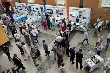 Антон Алиханов: Прикладываем все усилия для того, чтобы наши медики принимали пациентов в достойных условиях