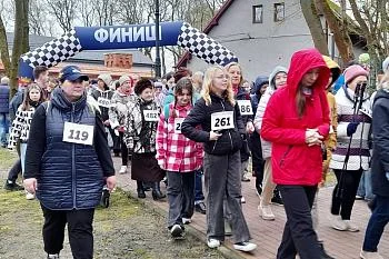 Пешеходный марафон в Южном парке прошли более двух тысяч человек